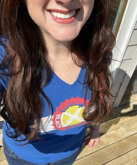 DarkerEris naked pornstar image