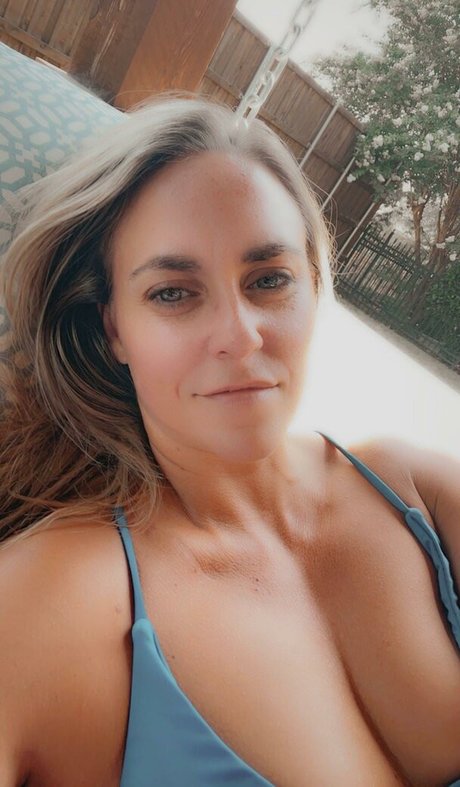 BikiniSquats star top img