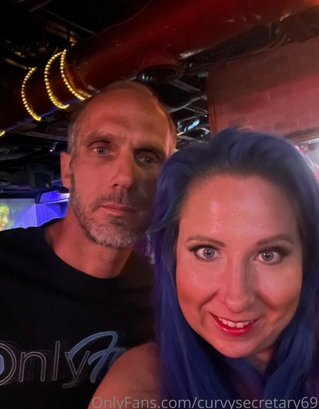 curvysecretary69 star naked photos