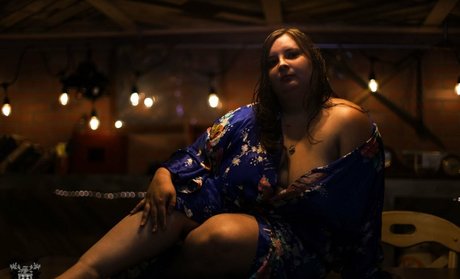 missmasque erotic model photos