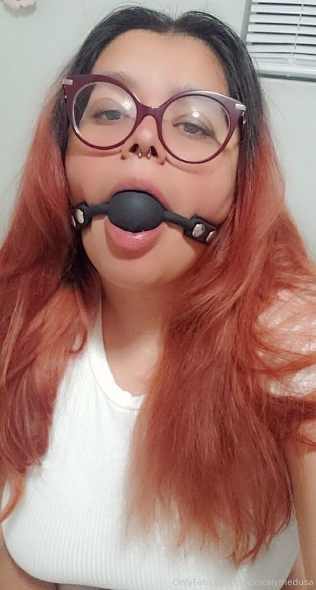 peekscalymedusa star erotic image