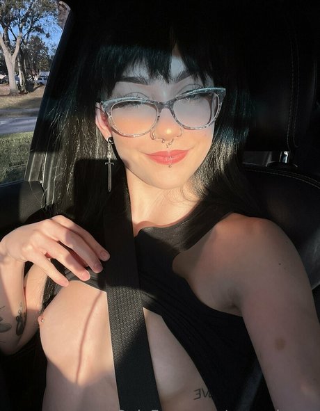 maryvienna beautiful model photo