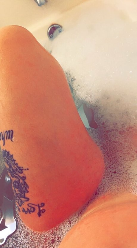 kinsleymaefree sex model archive