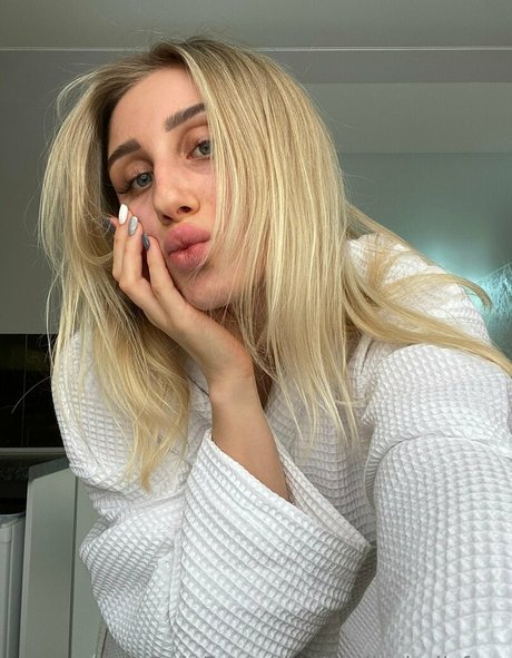 yourdarcy naked star archive