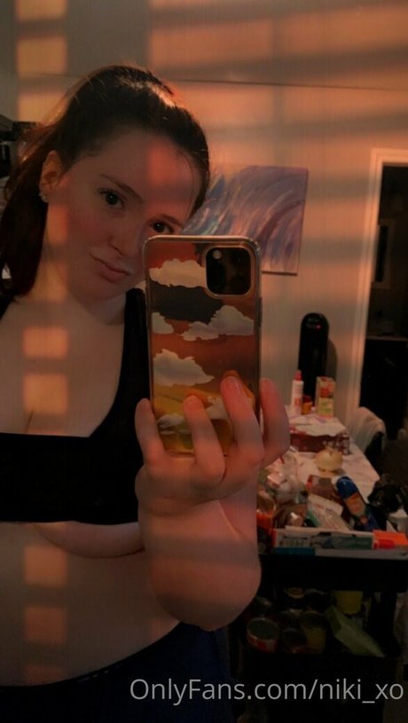 niki xo nude actress photos