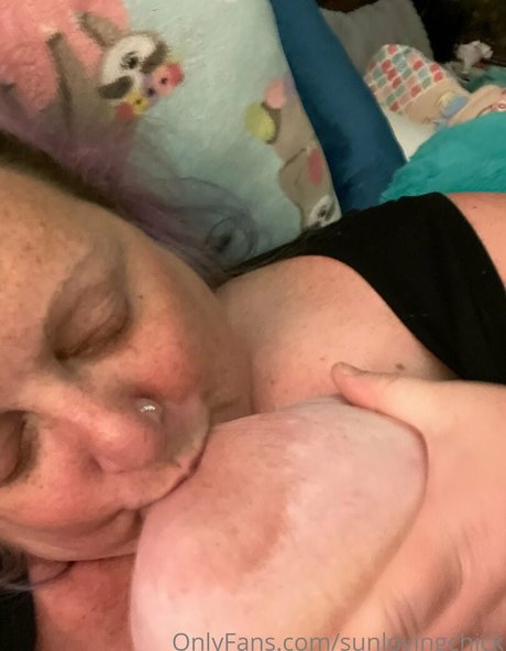 sunlovingchick pretty actress photo