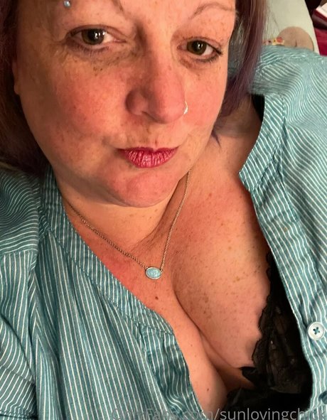 sunlovingchick erotic actress image