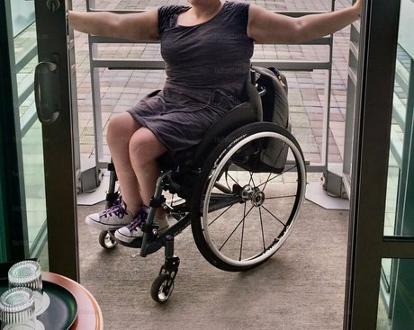 theparatara pretty model picture