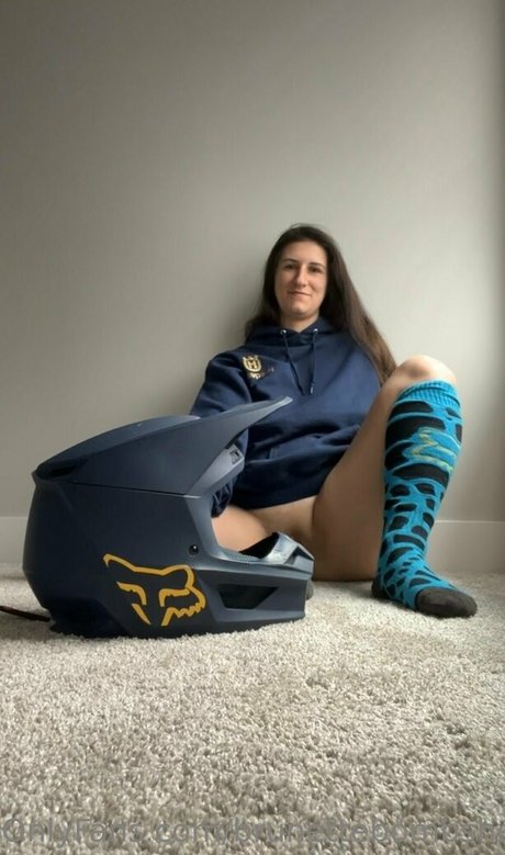 brunettebombshell13 erotic pornstar photos