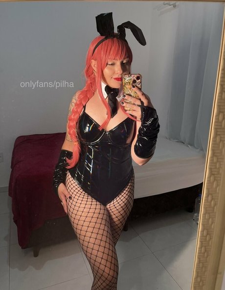 pilha naked star image