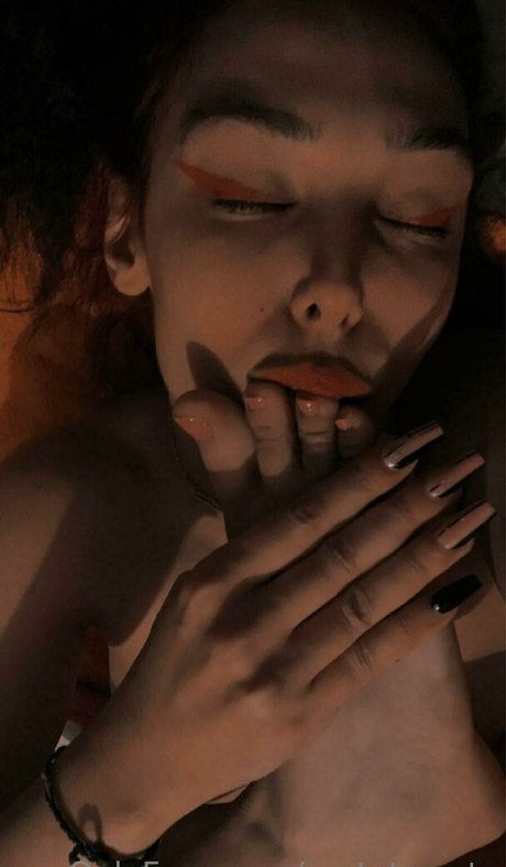 gretatwenty star pornographic photo