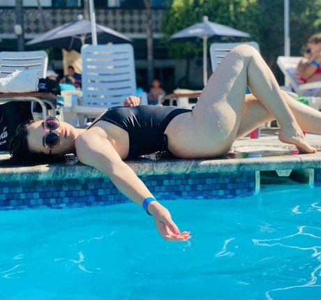 Valeshhh nude pornstar pic