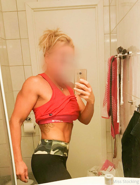 miss stocking best model image