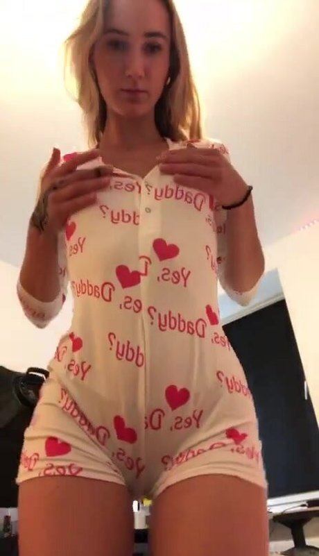 Haileyanderson nude star archive