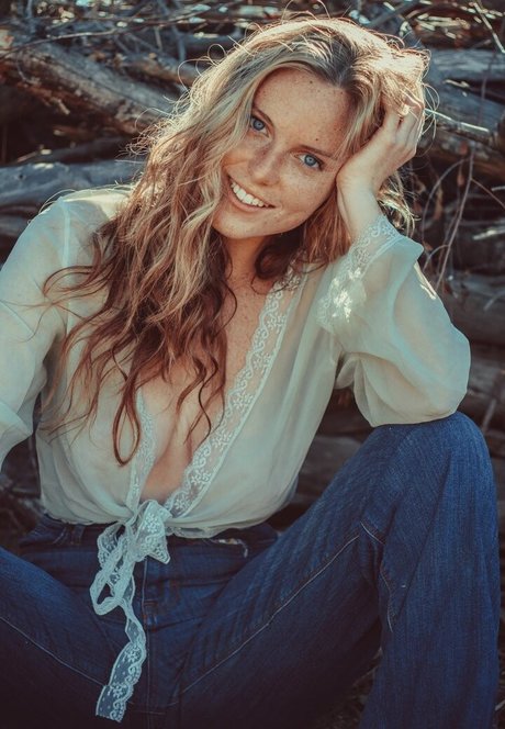 Stella Hayes porn star images