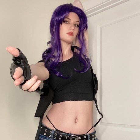 HazelFig naked pornstar image