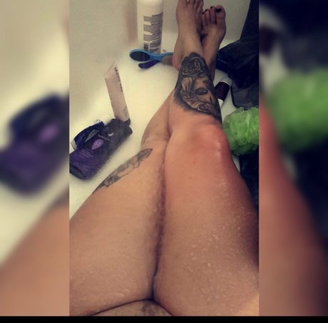 Theoamilf model hd img