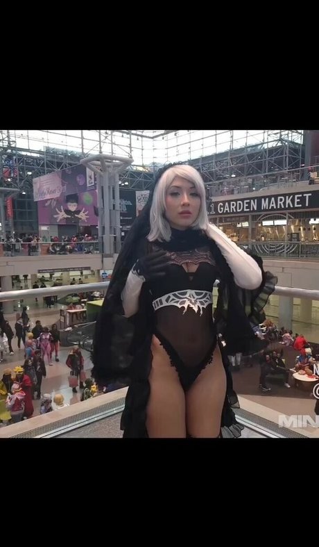 Arabella Kat Posting erotic pornstar image