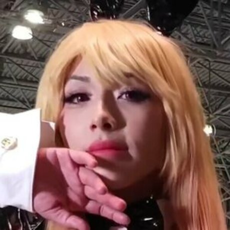 Arabella Kat Posting star pretty picture