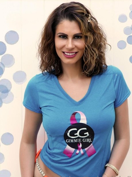 lilybrazilianbombshell model nude image