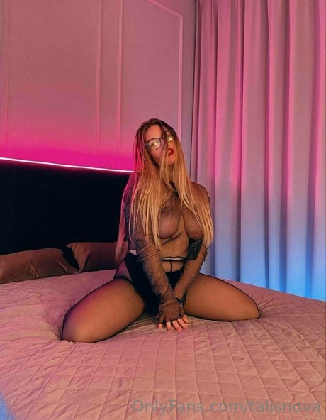 Talisnova perfect pornstar galleries