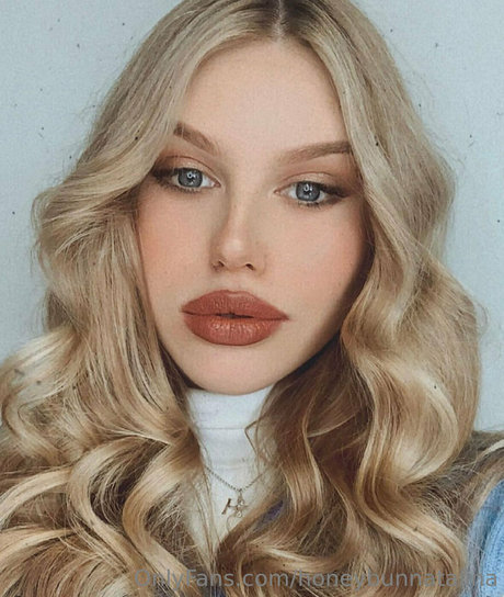 Talisnova high quality model galleries