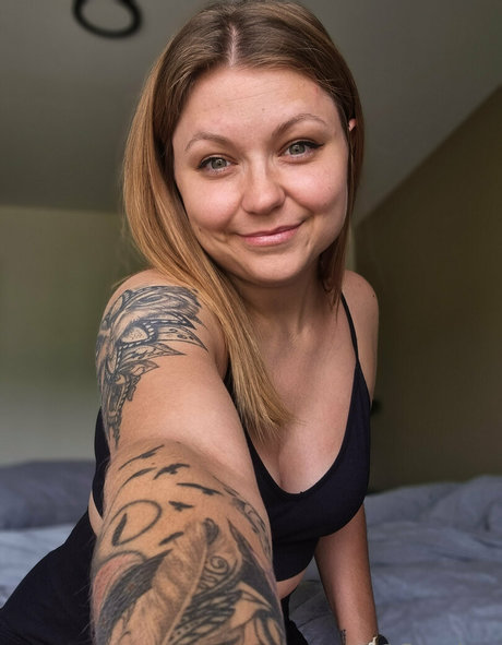 snackxy model free photo