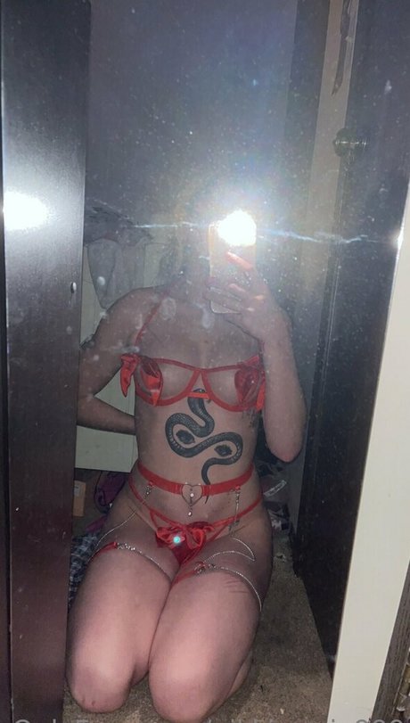 nikkimarie999 star hot pic