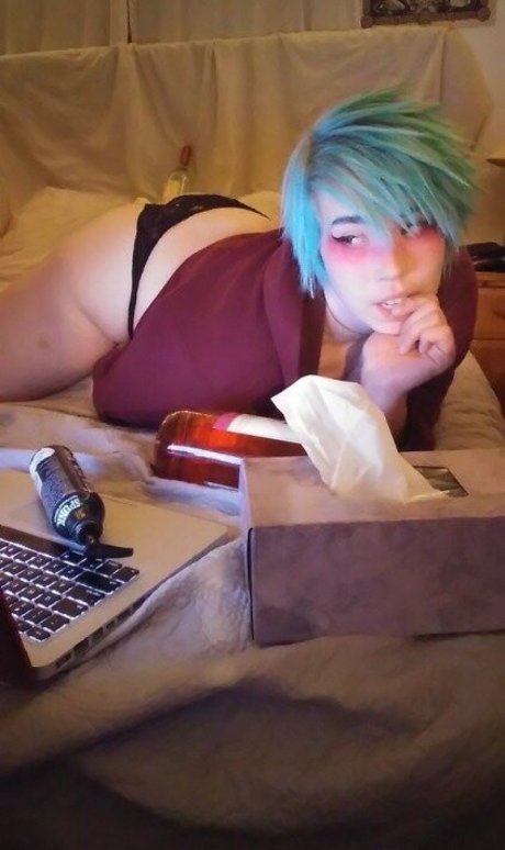 CumRabbitCum model naked image