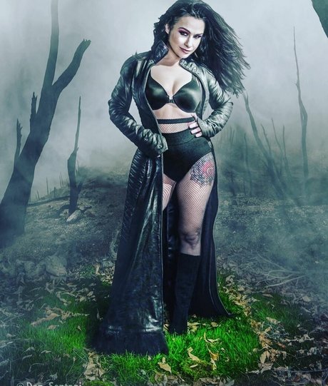 Danielle Harris pornstar top images