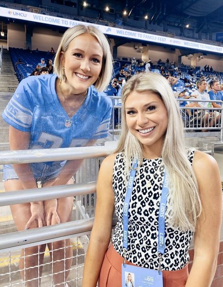 Dannie Rogers star pornographic photo