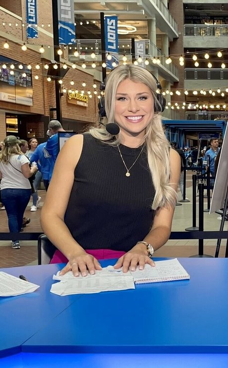 Dannie Rogers star art pic