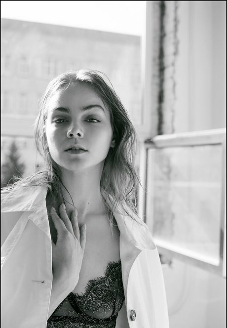 ineedmary sex star pic