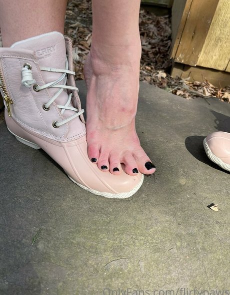 flirtypaws star nude pictures