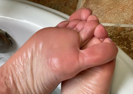 flirtypaws hot star picture