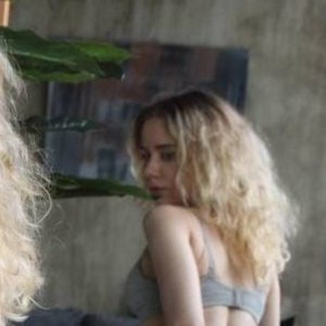 Its Steisha model pornographic pic