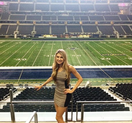 Krystal Gable model pornographic picture