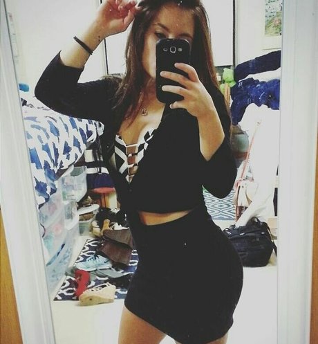 Jordan Rose Schmidt naked model images