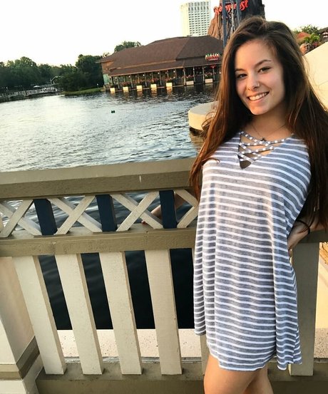 Jordan Rose Schmidt model beautiful images