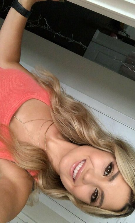 edensoriginalsin exclusive pornstar galleries