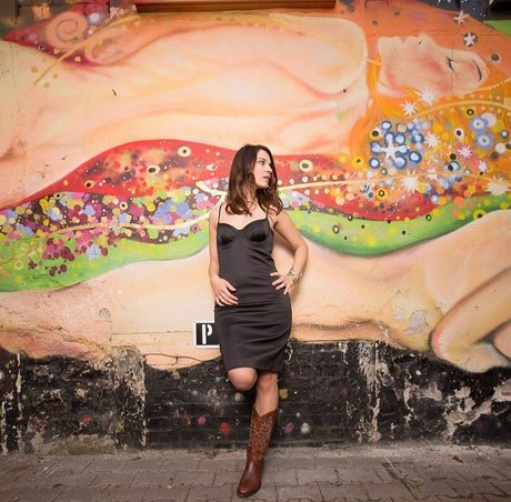 Fatma Mittler Solak star pretty archive