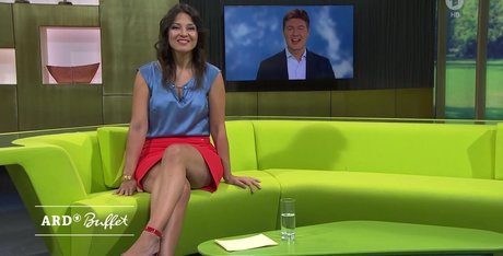 Fatma Mittler Solak nude model images