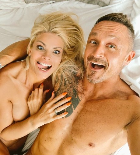 Lizzy Licious nice model image