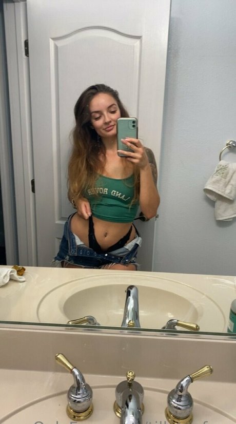 tillytoyfree high quality pornstar pictures