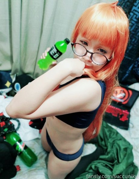 Succuniku art model pictures