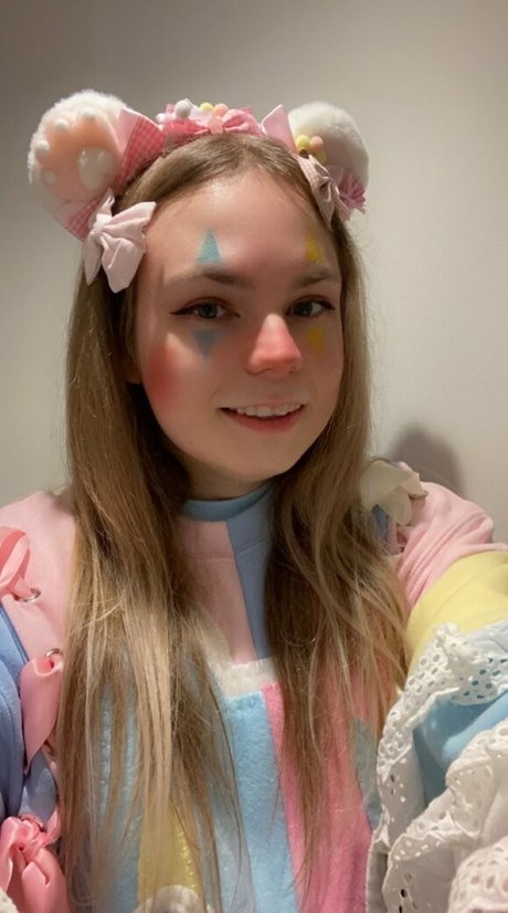 xmaddiemoonx beautiful actress images