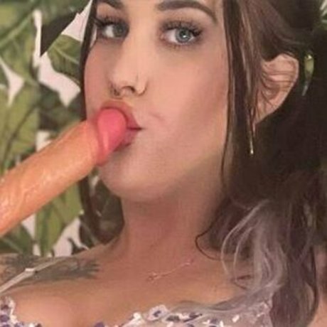 chloecreamfree xxx model pictures