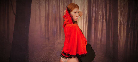 Ginger ASMR perfect model pic