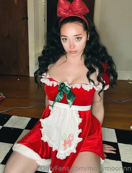 Mollymoonnn naked actress gallery