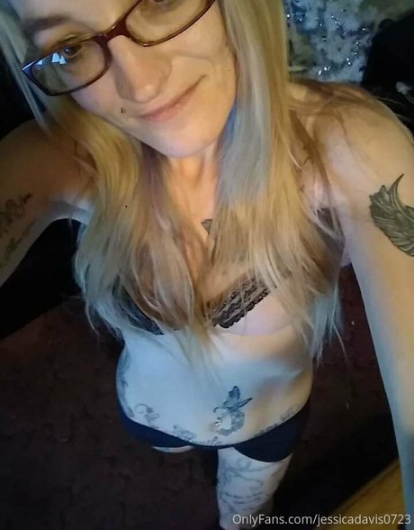 alwaysnaughty32 hot star photos